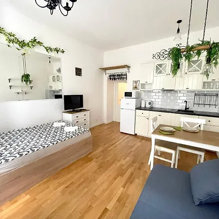 Centrum Bohemia Apartment Прага Экстерьер фото